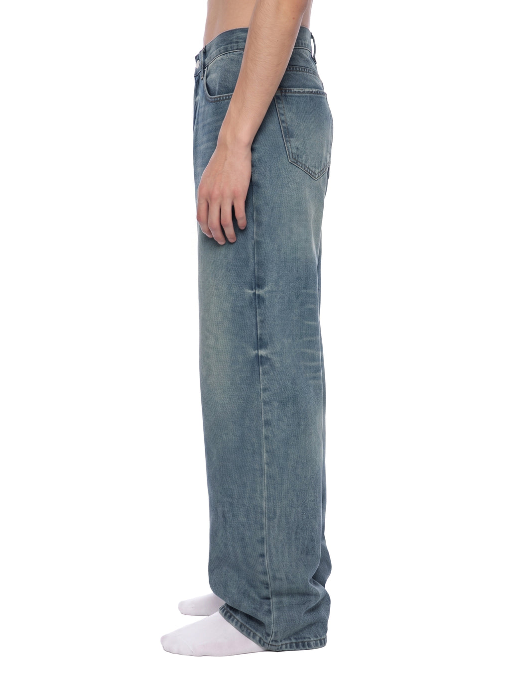 MB0033 - Men’s Vintage Wash Wide Leg Jeans