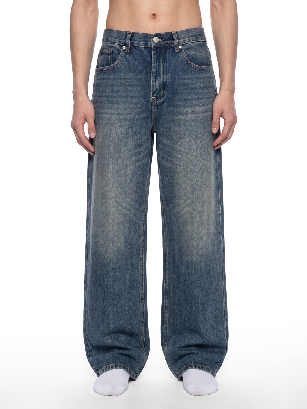 MB0037 - Men’s Vintage Wash Straight Leg Denim Jeans