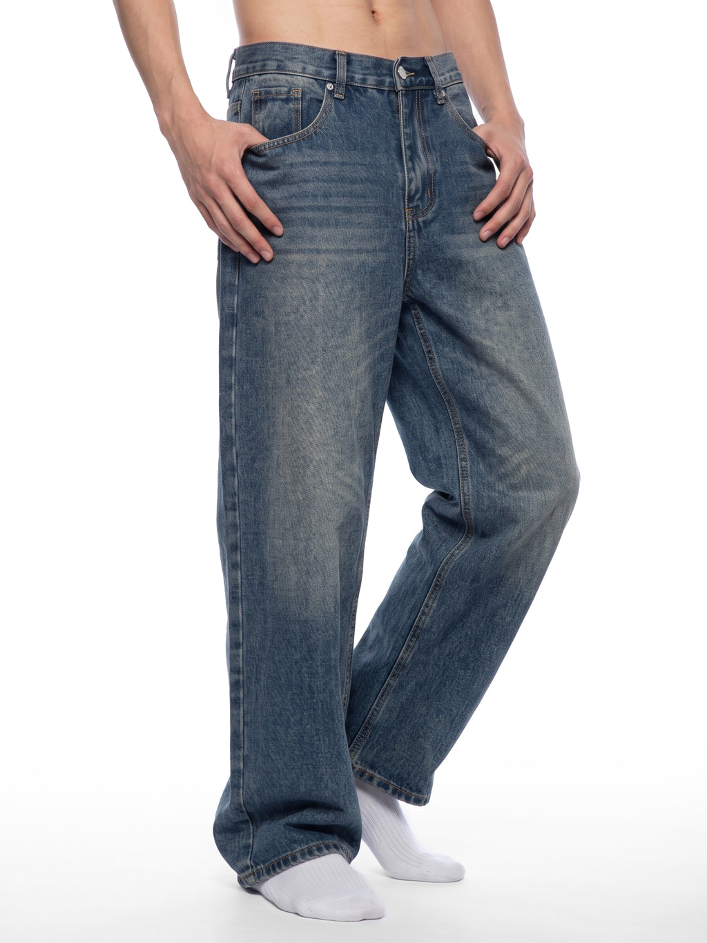 MB0037 - Men’s Vintage Wash Straight Leg Denim Jeans